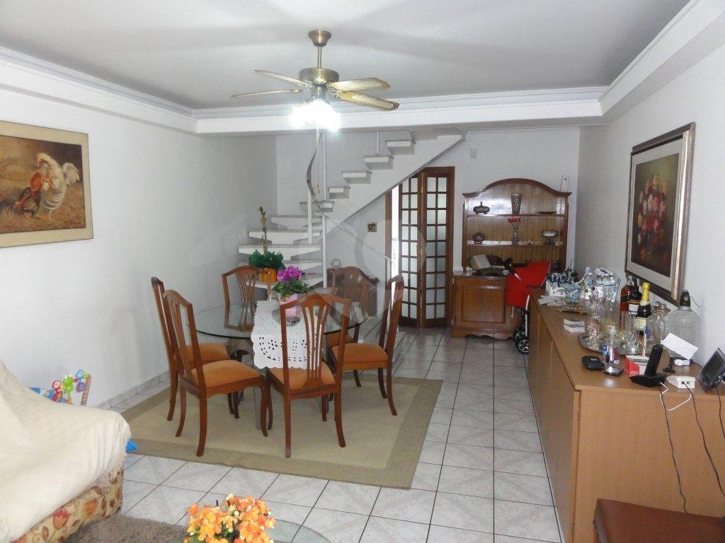 SOBRADO em SANTANA