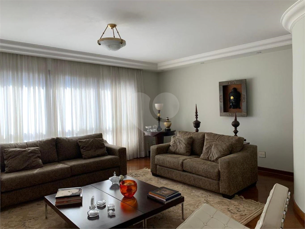 APARTAMENTO em SANTANA