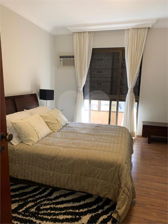APARTAMENTO em SANTANA