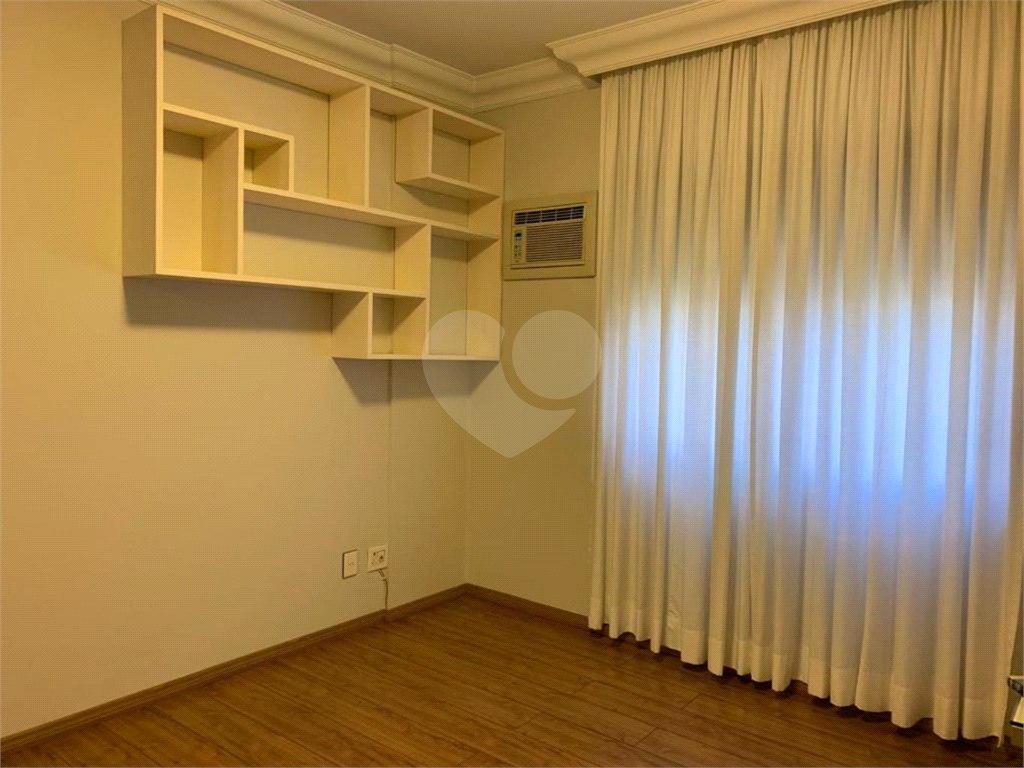 APARTAMENTO em SANTANA