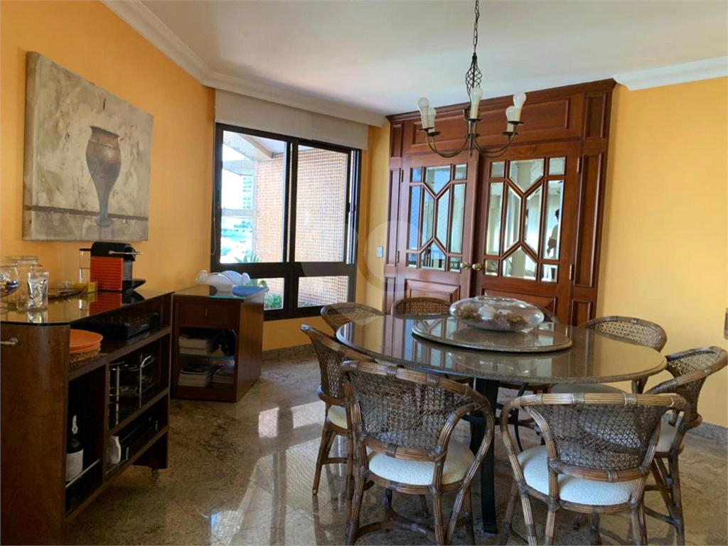 APARTAMENTO em SANTANA