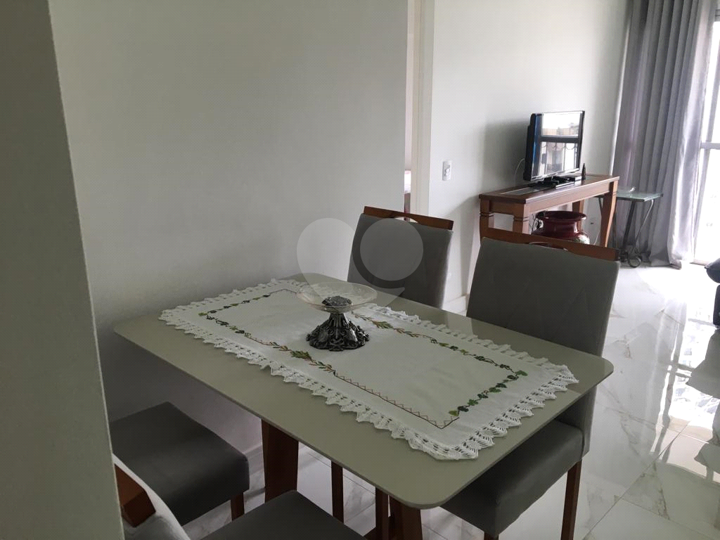 Apartamento à venda com 2 quartos, 65m² - Foto 13