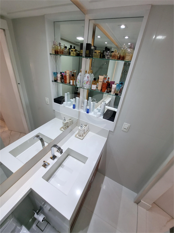 Apartamento com varanda gourmet e 2 dormitórios em Santana, São Paulo - SP