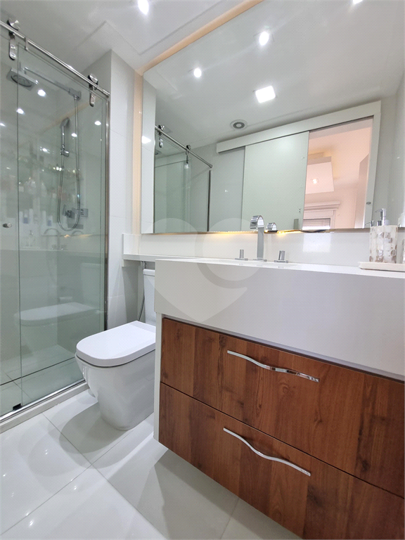 Apartamento com varanda gourmet e 2 dormitórios em Santana, São Paulo - SP