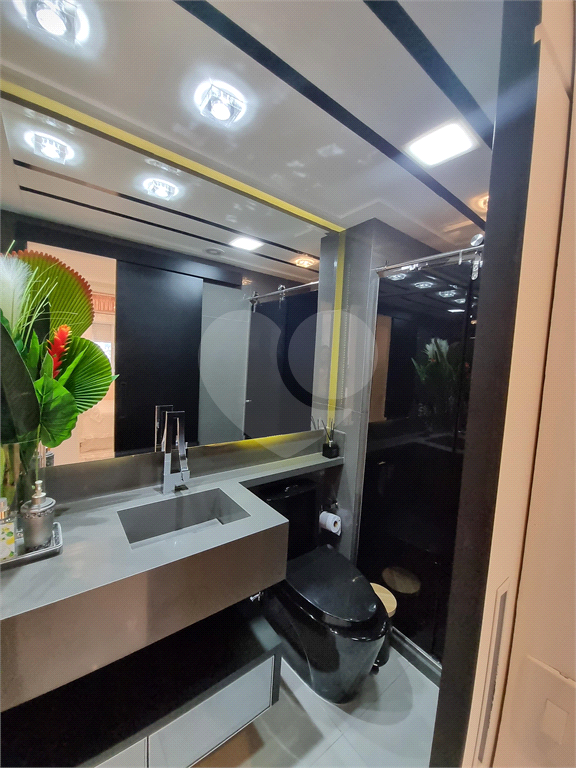 Apartamento com varanda gourmet e 2 dormitórios em Santana, São Paulo - SP