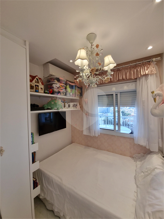 Apartamento com varanda gourmet e 2 dormitórios em Santana, São Paulo - SP