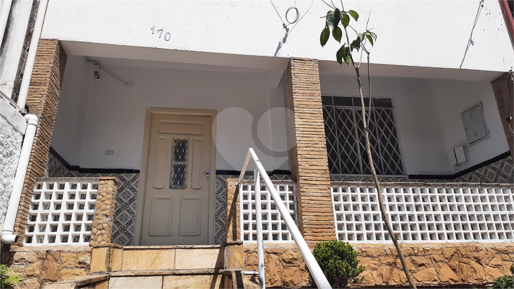 Sobrado comercial ou residencial sem garagem em Santana