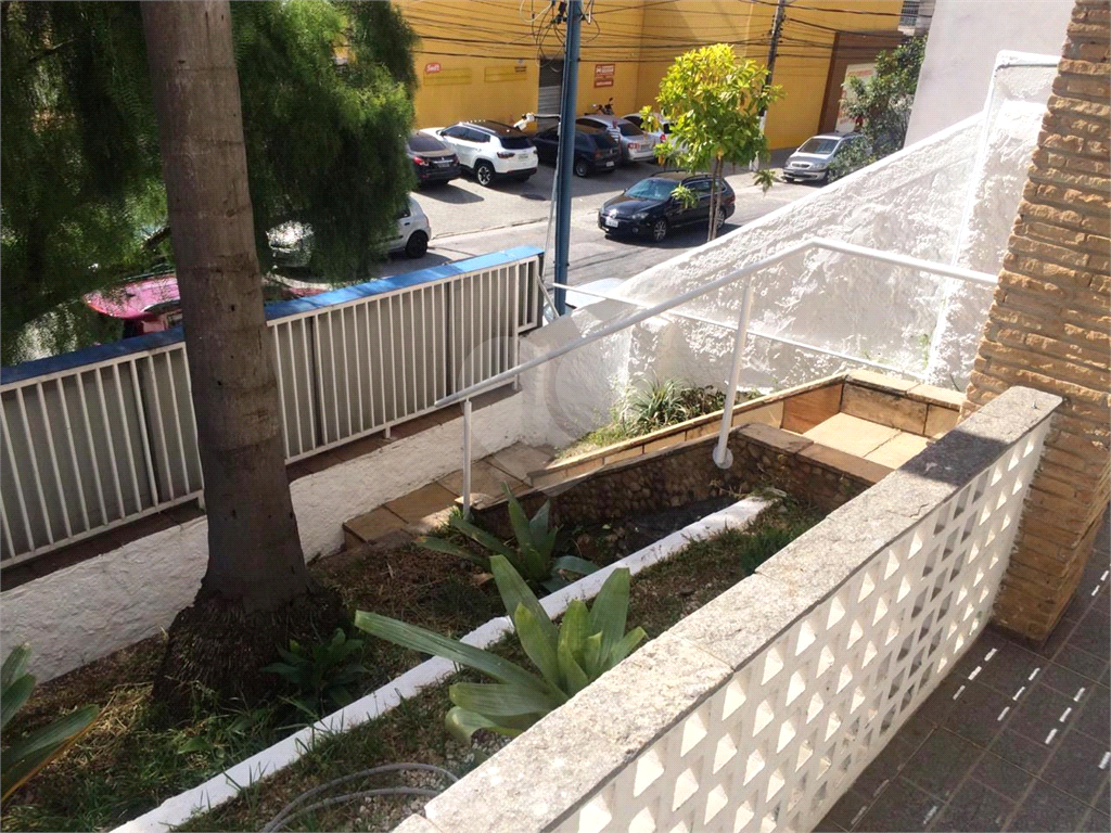 Sobrado comercial ou residencial sem garagem em Santana