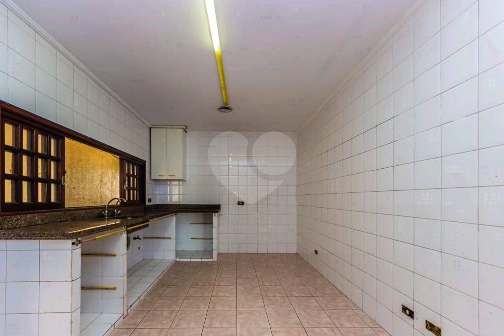 Sobrado à venda com 3 quartos, 500m² - Foto 31