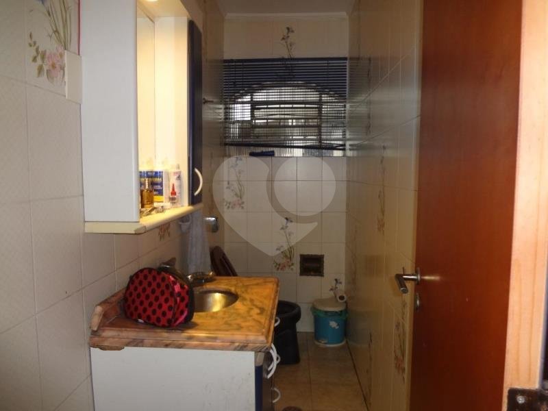 Sobrado à venda com 3 quartos, 280m² - Foto 32