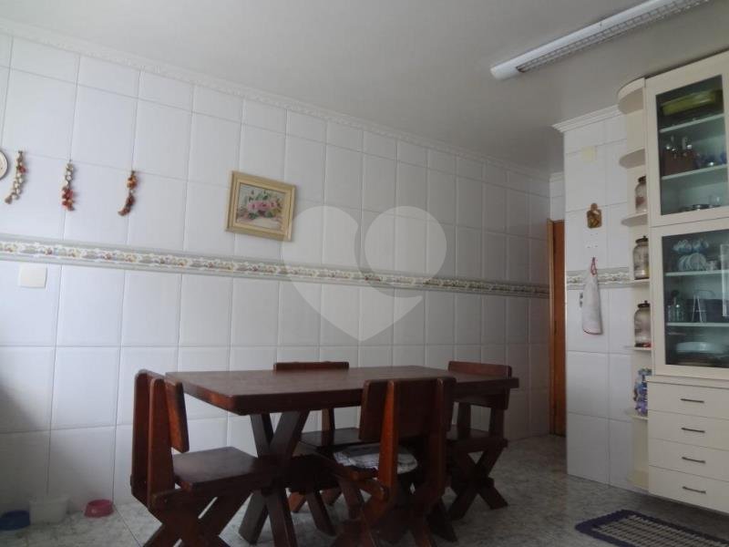 Sobrado à venda com 3 quartos, 280m² - Foto 4