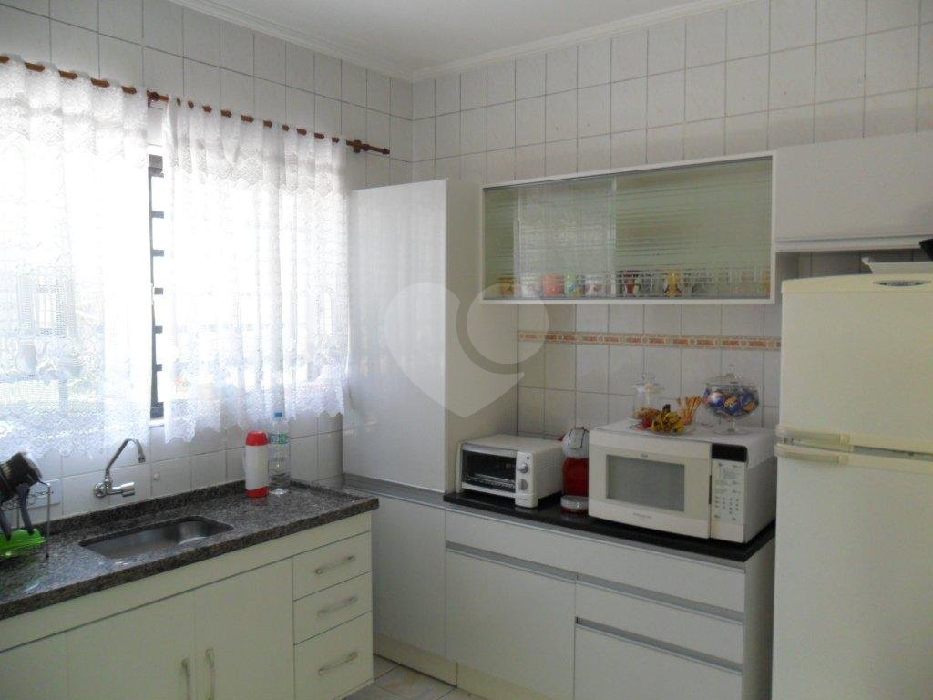 Sobrado à venda com 3 quartos, 300m² - Foto 18