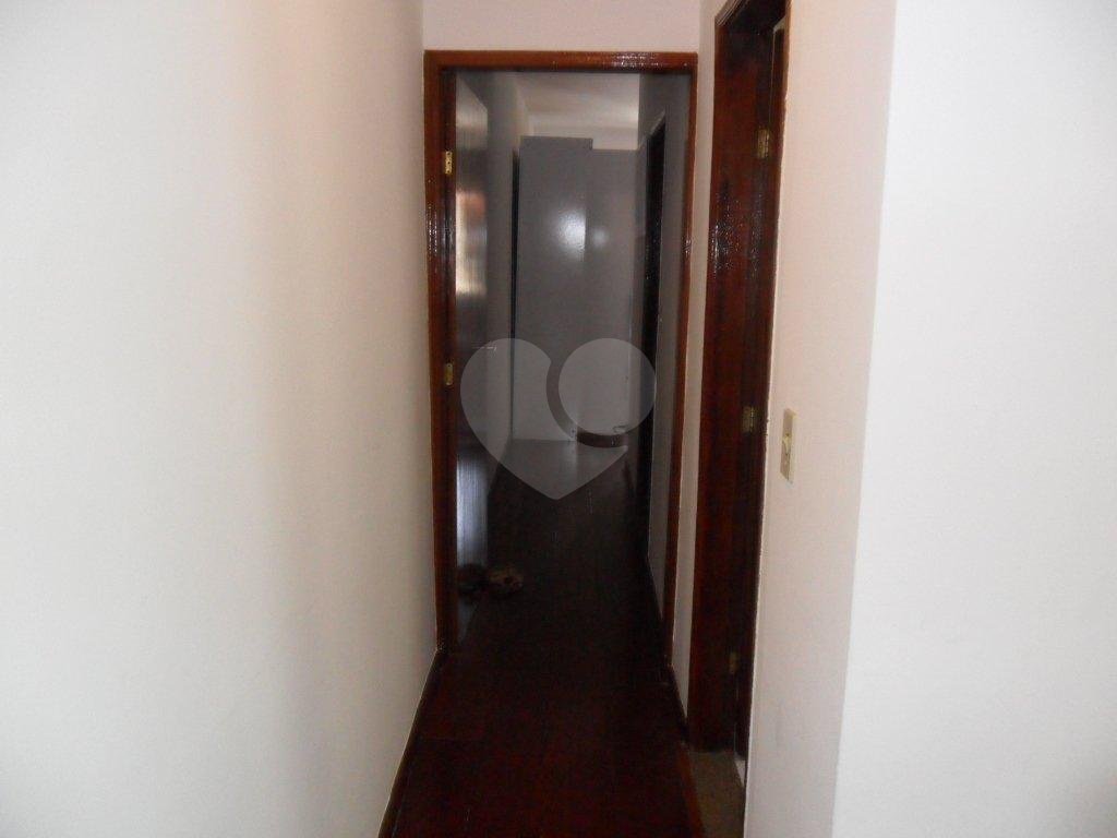 Sobrado à venda com 3 quartos, 300m² - Foto 25