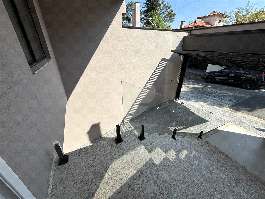  sobrado novo com 4 suítes,  sendo 2 suítes americanas,  com 6 vagas de garagem,