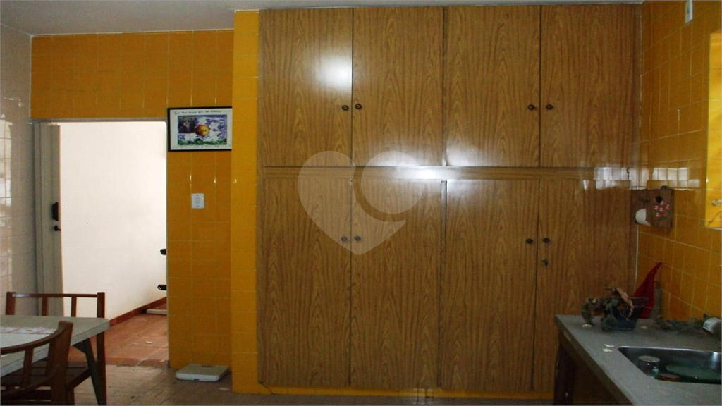 Sobrado à venda com 3 quartos, 200m² - Foto 13