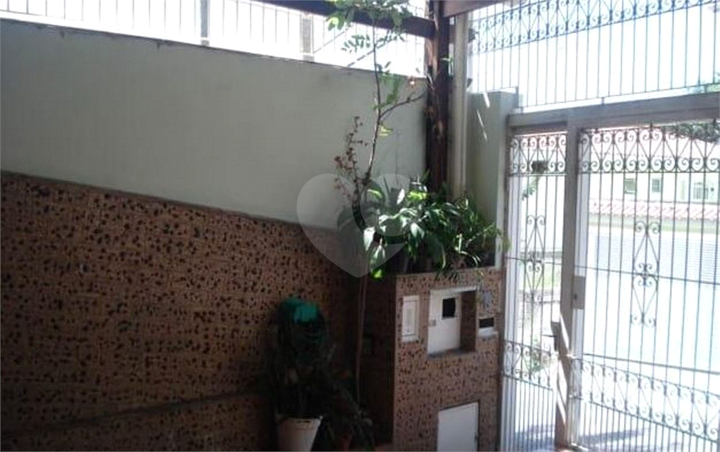 SOBRADO em HORTO FLORESTAL