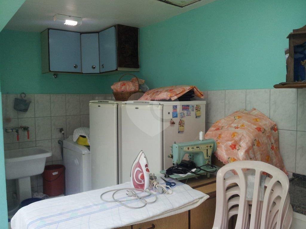 SOBRADO em HORTO FLORESTAL