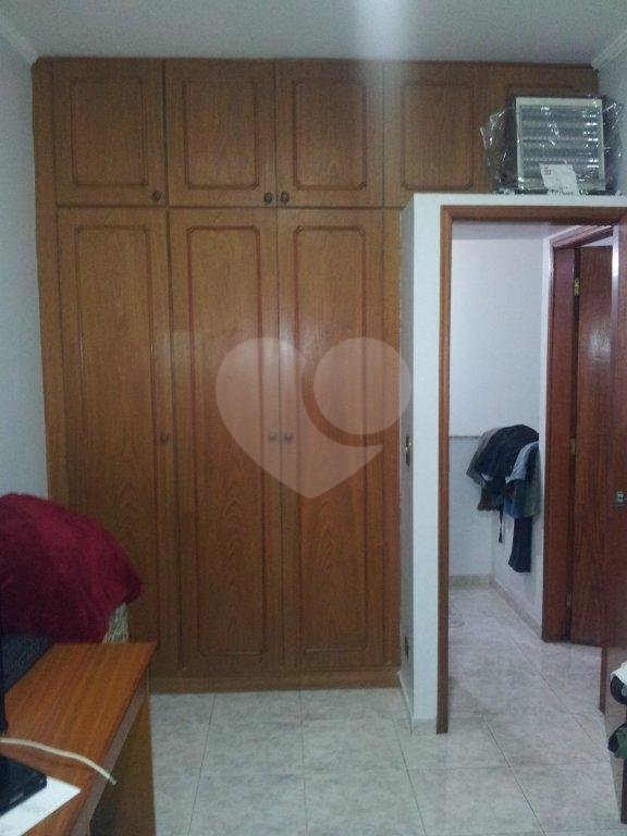 SOBRADO em HORTO FLORESTAL