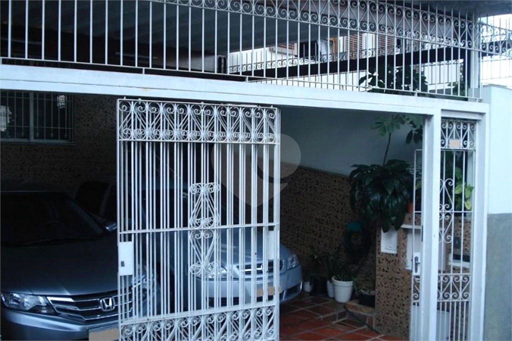SOBRADO em HORTO FLORESTAL
