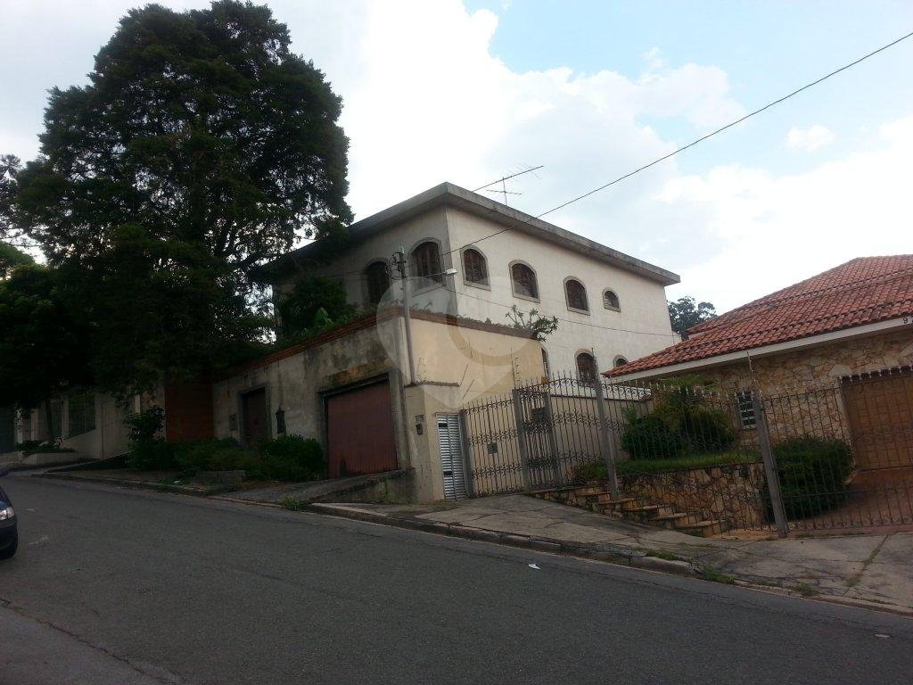 SOBRADO A VENDA NO TREMEMBÉ - 4 DORMITÓRIOS E 10 VAGAS DE GARAGEM
