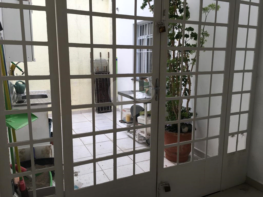 Sobrado no Jardim Joamar com 04 dormitorios e 02 vagas com quintal nos fundos 
