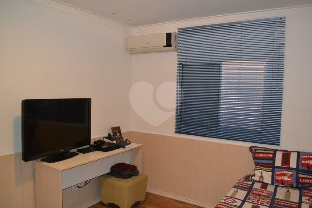 Sobrado à venda com 3 quartos, 250m² - Foto 13