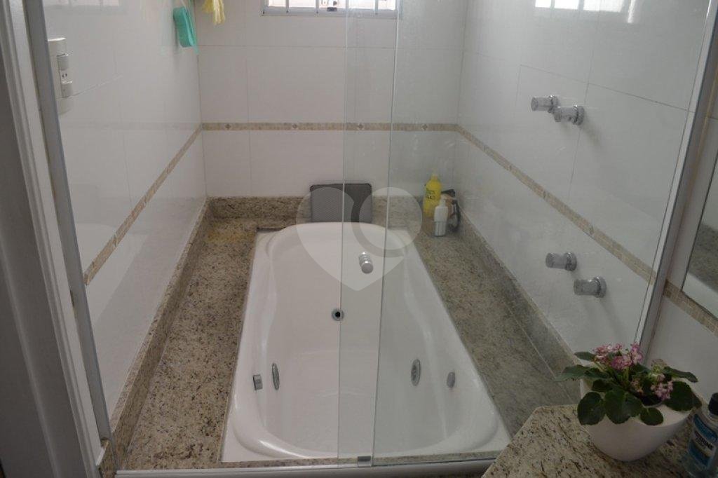 Sobrado à venda com 3 quartos, 250m² - Foto 19