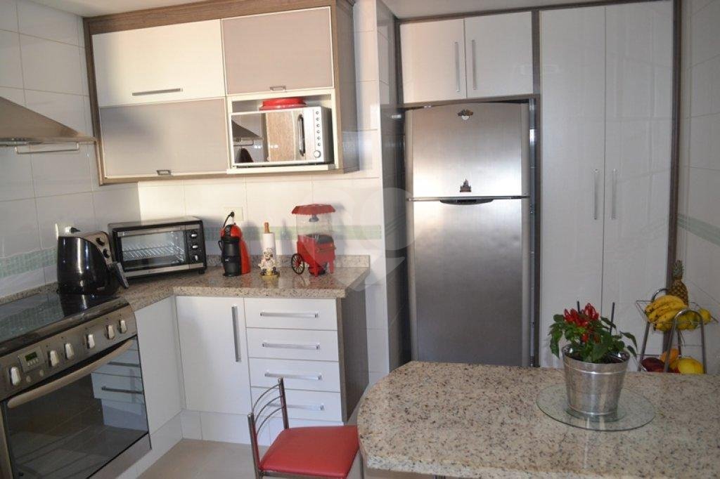 Sobrado à venda com 3 quartos, 250m² - Foto 21