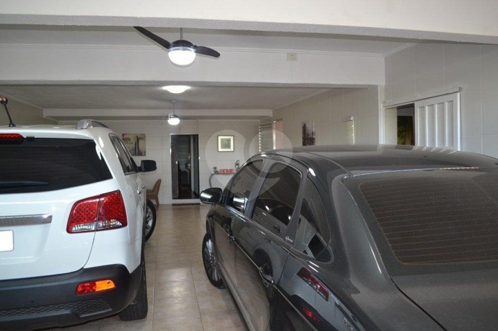 Sobrado à venda com 3 quartos, 250m² - Foto 29