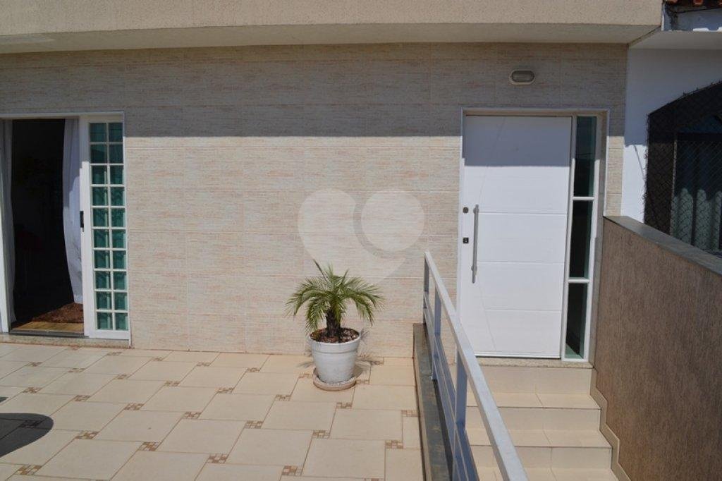 Sobrado à venda com 3 quartos, 250m² - Foto 36