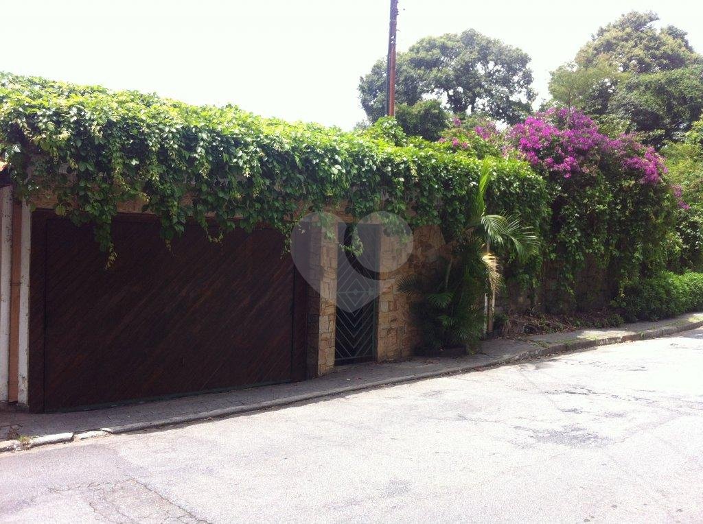 Casa com piscina no Tremembé