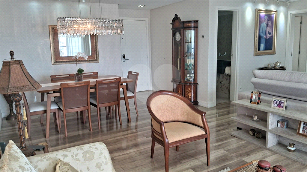 APARTAMENTO em SANTANA