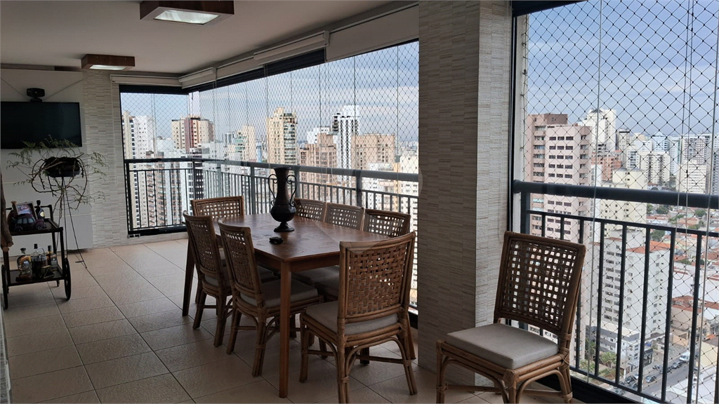 APARTAMENTO em SANTANA