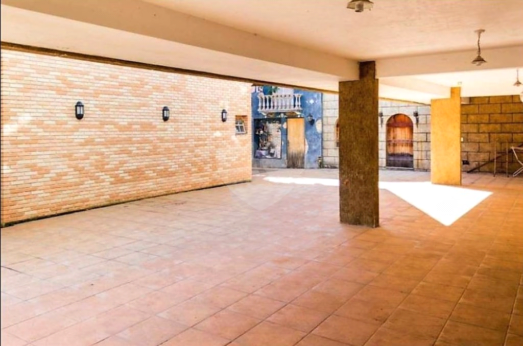 Sobrado 5 suites, piscina com quintal, pomar e piscina no Tremembé