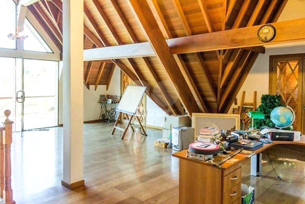 Sobrado 5 suites, piscina com quintal, pomar e piscina no Tremembé