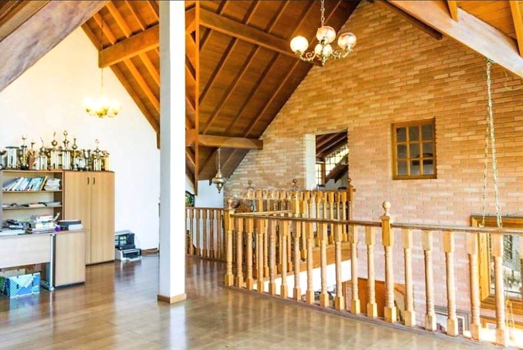 Sobrado 5 suites, piscina com quintal, pomar e piscina no Tremembé