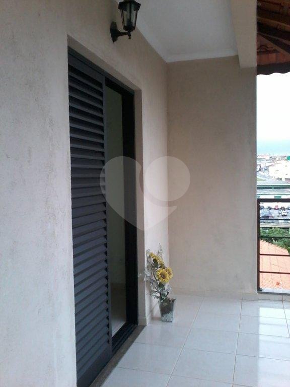 Casa à venda com 2 quartos, 200m² - Foto 17