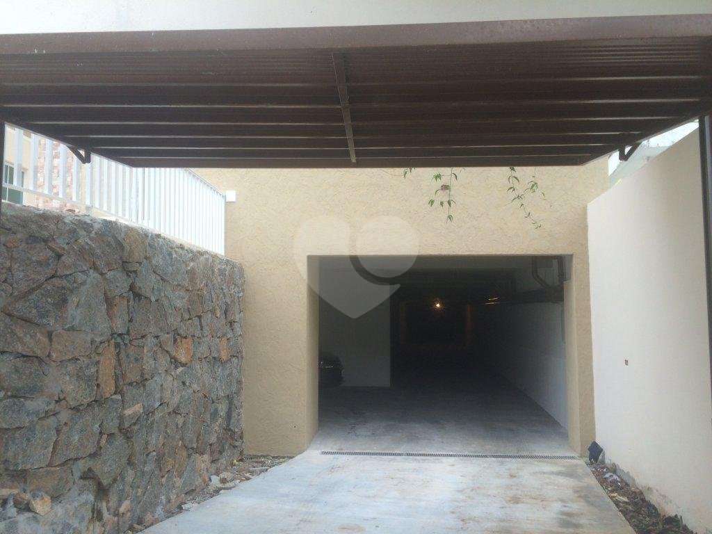 Sobrado de 3 quartos, 1 suíte em condomínio fechado no Horto Florestal ZN 