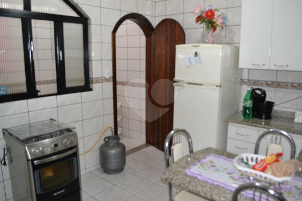 SOBRADO A VENDA NO JARDIM BRASIL - 4 DORMITÓRIOS E 2 VAGAS DE GARAGEM