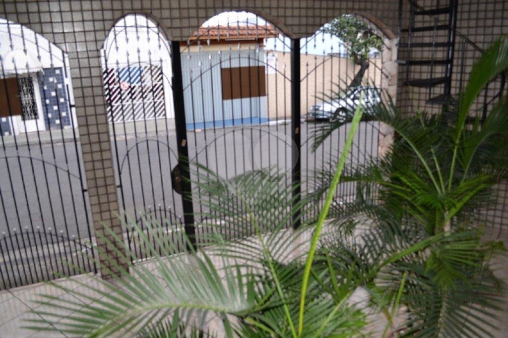 SOBRADO A VENDA NO JARDIM BRASIL - 4 DORMITÓRIOS E 2 VAGAS DE GARAGEM