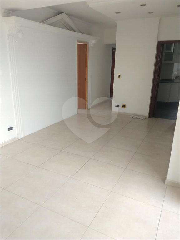 Apartamento com 3 dormitórios