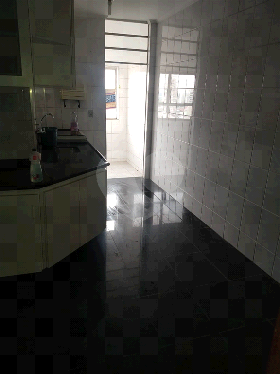 Apartamento com 3 dormitórios