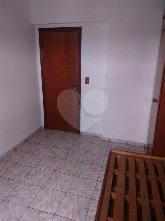 Apartamento com 3 dormitórios