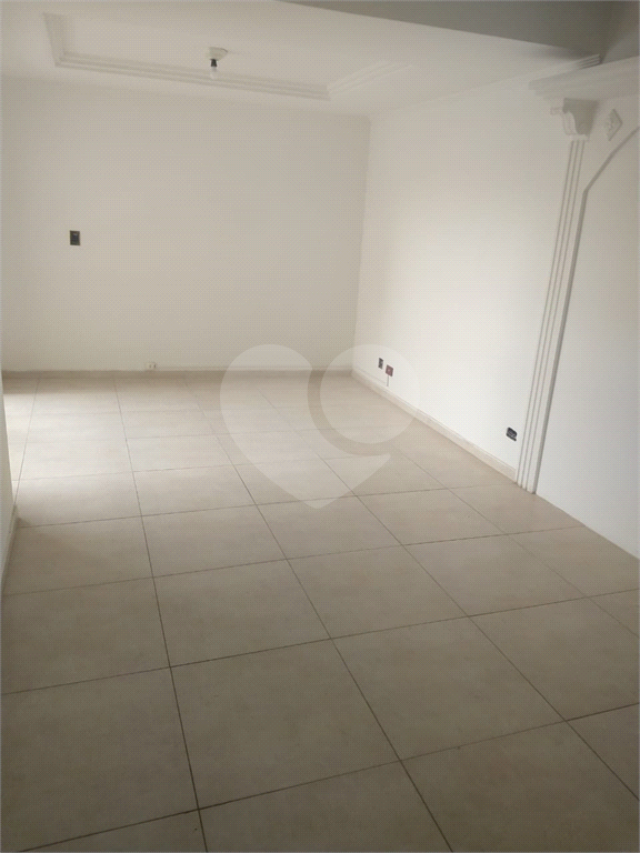 Apartamento com 3 dormitórios