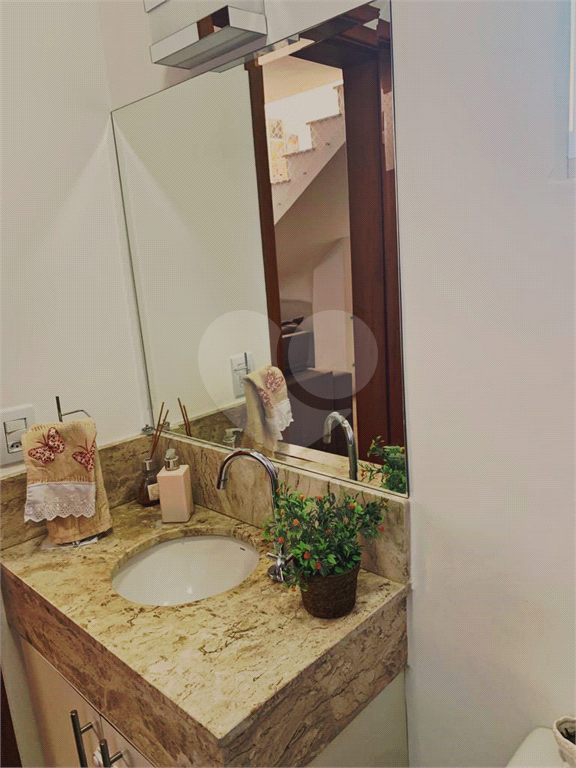 VENDA - Sobrado em Condomínio Fechado no Tucuruvi – 2 suítes, 2 vagas e localização privilegiada