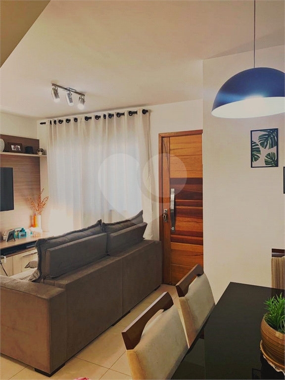 VENDA - Sobrado em Condomínio Fechado no Tucuruvi – 2 suítes, 2 vagas e localização privilegiada