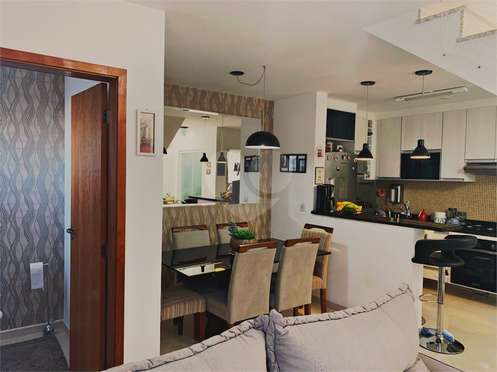 VENDA - Sobrado em Condomínio Fechado no Tucuruvi – 2 suítes, 2 vagas e localização privilegiada