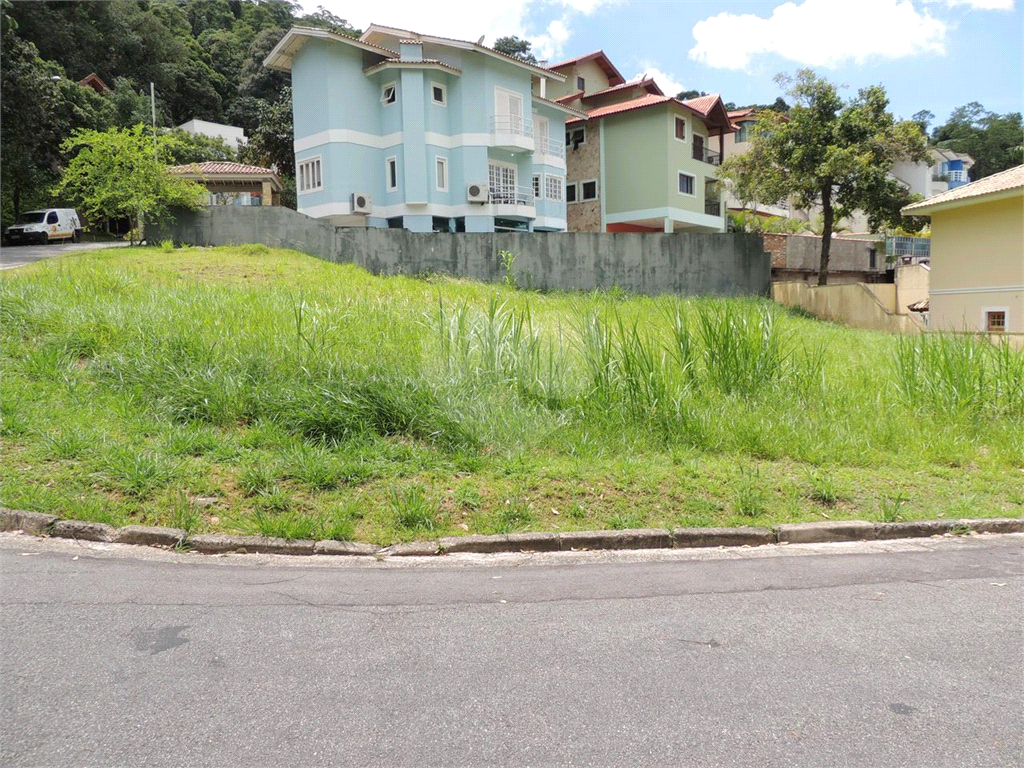 Terreno no Condomínio Jardim Itatinga - para sua residência de Alto Padrão