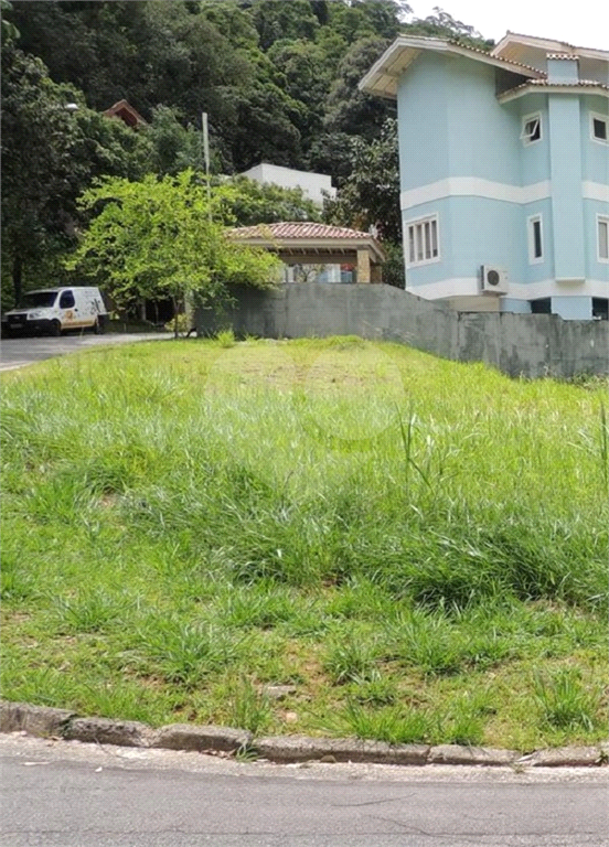 Terreno no Condomínio Jardim Itatinga - para sua residência de Alto Padrão