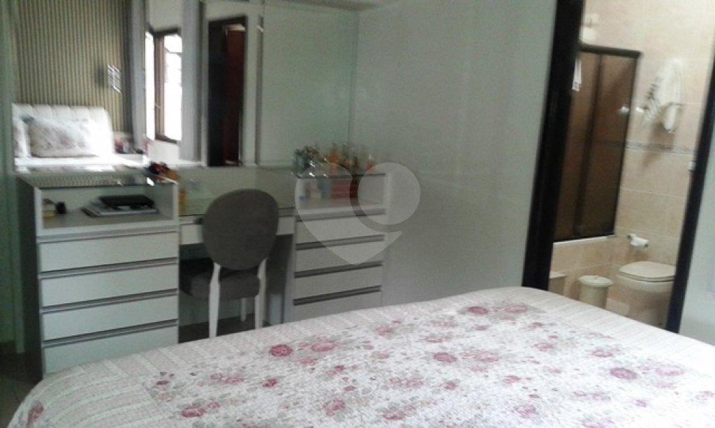 Casa de Condomínio à venda com 3 quartos, 197m² - Foto 14